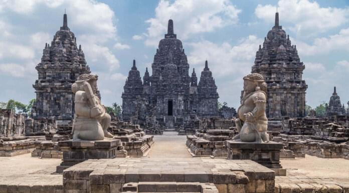 Talented Nigerian Artist is Trying to Reduce Global Pollutions